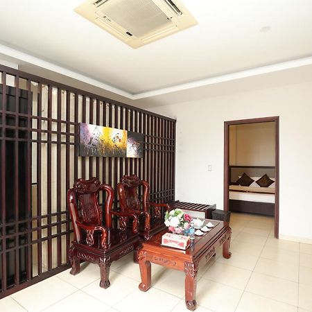 Golden Quang Tri Hotel Dong Ha Extérieur photo