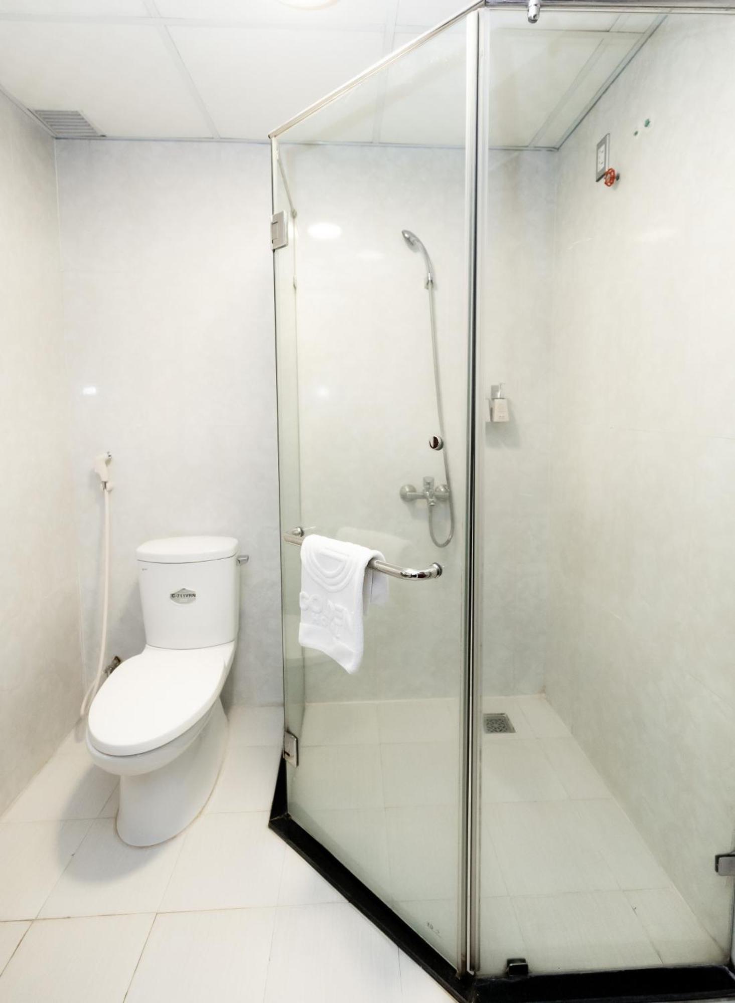 Golden Quang Tri Hotel Dong Ha Extérieur photo